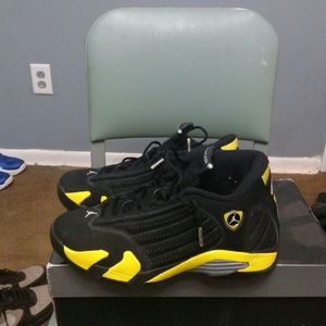 Air Jordan 14 thunder